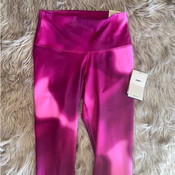 New Nike Yoga women's Dri-Fit High Rise 7/8 Legging Pink size M - Picture 2 of 10